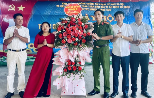 Sơn Tây tổ chức điểm “Ngày hội toàn dân bảo vệ an ninh Tổ quốc”